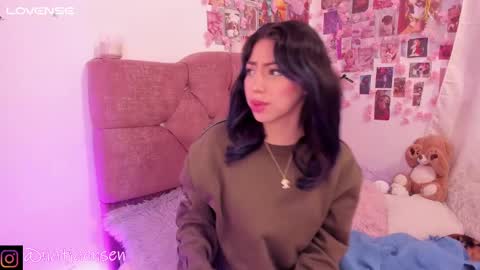       online show from February 17, 9:46 am