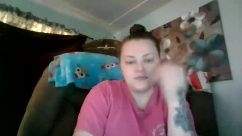 Snapshot of nataliedays chatting on December 3, 3:33 pm Natalie online show from December 3, 3:33 pm