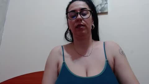 natally online show from May 18, 12:44 pm
