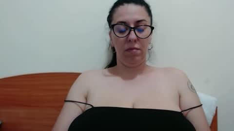 natally online show from May 27, 11:29 am