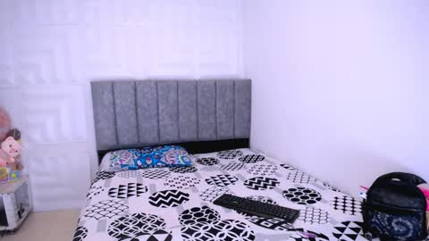 Snapshot of nataly_mcry chatting on February 19, 5:38 pm NATALY online show from February 19, 5:38 pm