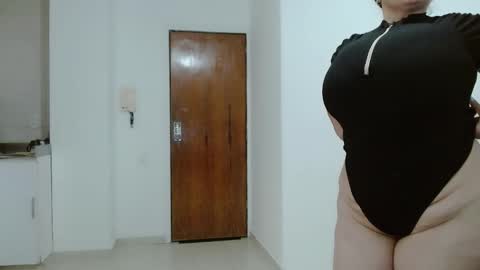 Snapshot of natalygolden69_ chatting on September 17, 12:58 pm NATALY GOLDEN online show from September 17, 12:58 pm