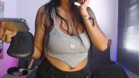   online show from April 3, 8:29 pm