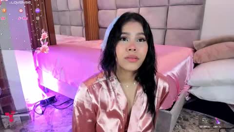Snapshot of natasha__sccott chatting on September 14, 4:27 pm Natasha Sccott online show from September 14, 4:27 pm