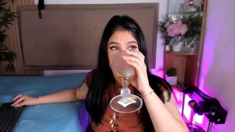 Snapshot of natasha__sccott chatting on January 9, 7:08 pm Natasha Sccott online show from January 9, 7:08 pm