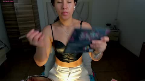 Natasha Bernett online show from April 1, 4:04 pm