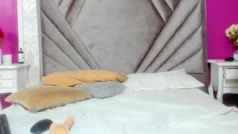 natasha online show from October 15, 1:36 pm