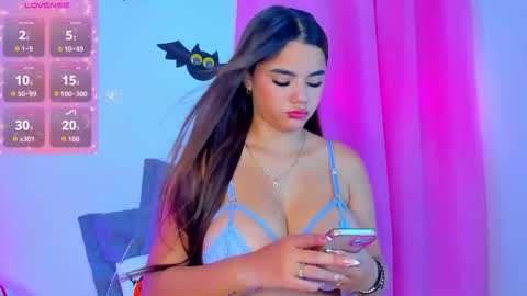 Snapshot of natasha_by chatting on October 10, 3:39 pm natasha_by online show from October 10, 3:39 pm