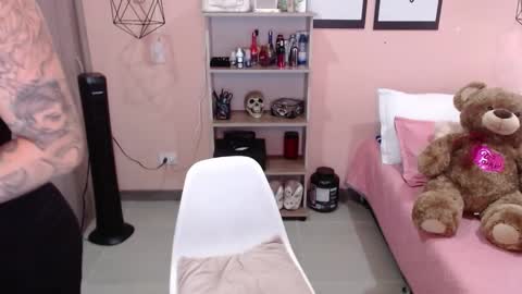 Nat online show from February 1, 2:02 pm