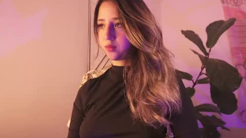 Natasha Independent model online show from May 20, 4:31 am