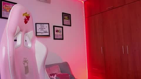 Nathalia Ramirez online show from February 15, 5:32 am