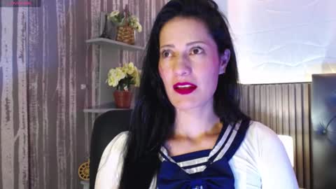 Snapshot of nathalia_zamu chatting on December 4, 2:53 am Natha online show from December 4, 2:53 am