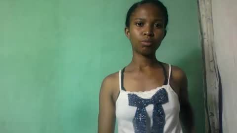 nathalie004 online show from October 21, 5:22 am