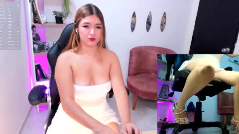 Snapshot of nathalie_29 chatting on October 17, 7:28 pm NATHALIE online show from October 17, 7:28 pm