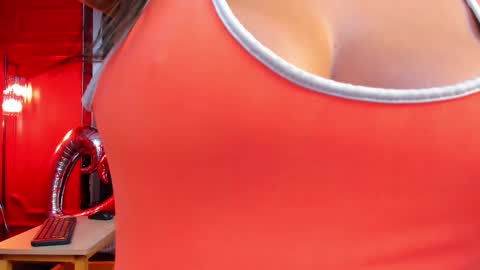 Snapshot of nathalie_rossel chatting on February 18, 7:21 pm nathalie rossel online show from February 18, 7:21 pm
