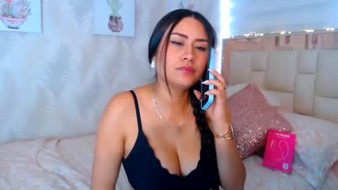 Nathalie Rose online show from July 15, 2:00 pm