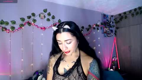 nathallyrouse online show from October 23, 4:07 am