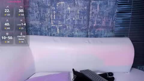Snapshot of nathalyleen chatting on October 11, 12:48 am online show from October 11, 12:48 am