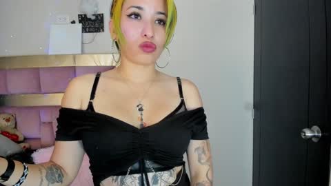Snapshot of natsuki_09 chatting on December 6, 3:08 am Nat online show from December 6, 3:08 am