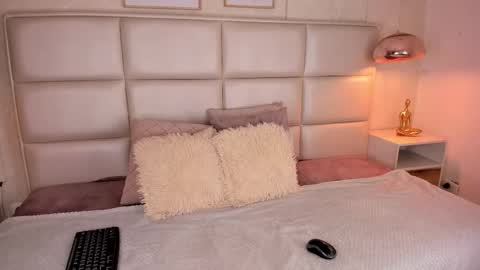 Snapshot of natt_clark chatting on October 7, 1:04 pm Natt online show from October 7, 1:04 pm