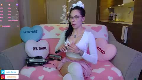 NATTY FIERROS online show from January 21, 7:39 pm