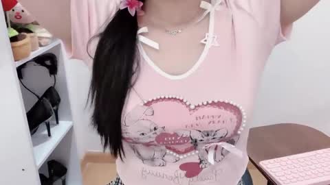 Kiki online show from April 8, 4:47 am