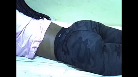 Snapshot of naughty_baddie5 chatting on February 8, 6:12 am candy online show from February 8, 6:12 am