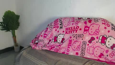 Snapshot of naughty_katrina1 chatting on September 17, 7:50 am naughty_katrina1 online show from September 17, 7:50 am