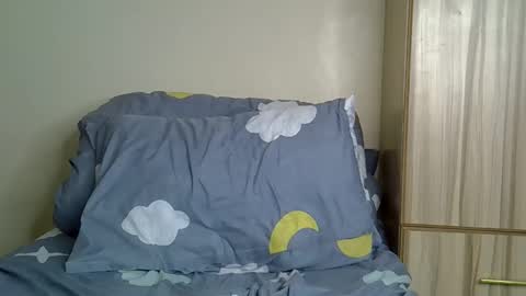 naughty_recious online show from May 25, 3:05 am