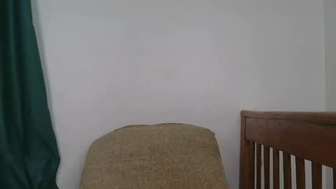 naughty_shaz online show from March 2, 7:15 am