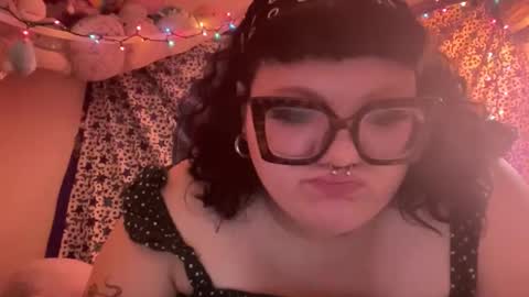 Naughty Girl online show from November 28, 11:08 pm