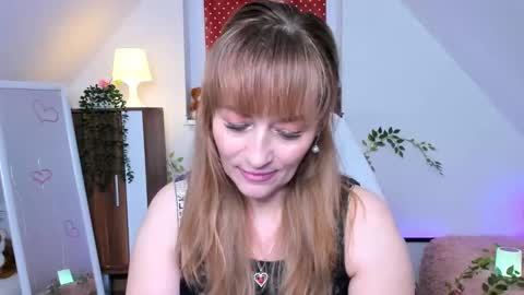 Milana - on air every day except Wednesday from 9 pm to 4 am European time online show from November 2, 10:02 pm