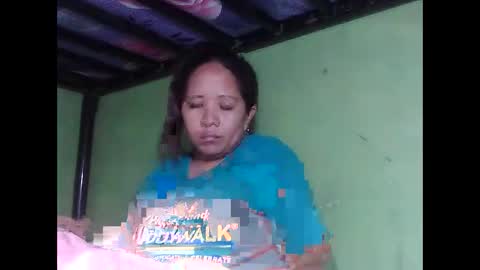 naughtymom26 online show from April 15, 2:01 am