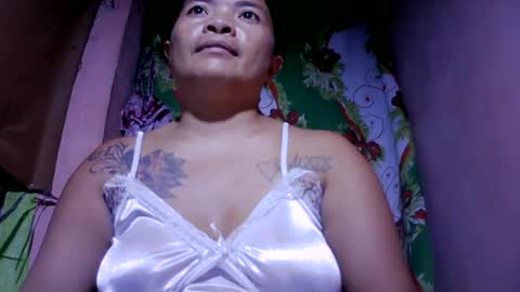 naughtymom_33 online show from July 7, 2:09 pm