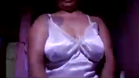 naughtymom_33 online show from July 11, 7:41 am