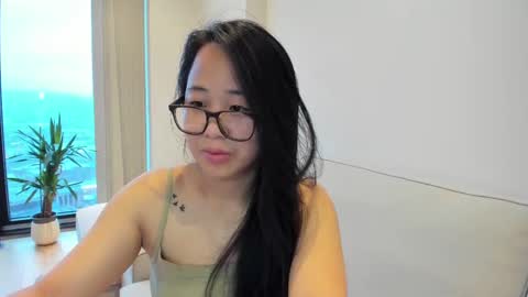 Snapshot of naughtynerdygirl chatting on February 12, 8:27 am Gigi Chu online show from February 12, 8:27 am