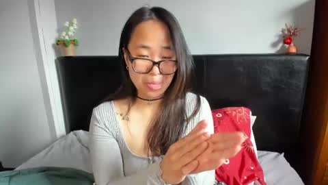 Gigi Chu  online show from June 27, 10:38 am
