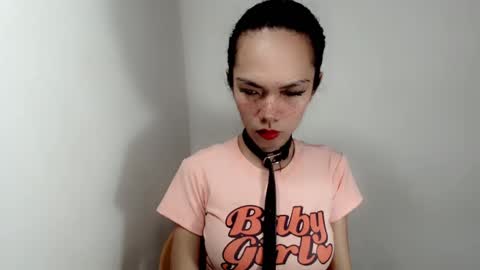 Snapshot of naughtypetiteangel chatting on September 22, 6:45 am naughtypetiteangel online show from September 22, 6:45 am