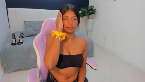 naugthy_brunette_ online show from February 10, 2:36 am