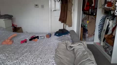 Navyrein online show from March 24, 1:49 pm