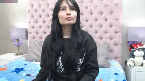 Snapshot of nayecloud chatting on December 26, 7:49 pm Naye online show from December 26, 7:49 pm