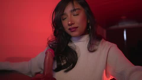 Nefertari online show from April 6, 11:33 am