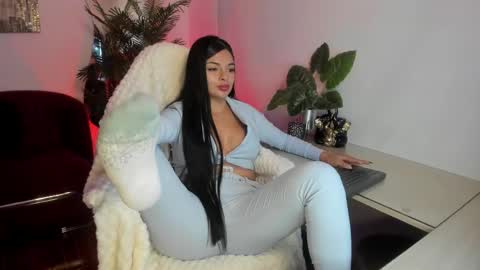 Hellen online show from February 24, 8:14 pm