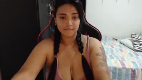 Snapshot of nebyula_star chatting on December 13, 1:04 am Nebyula online show from December 13, 1:04 am