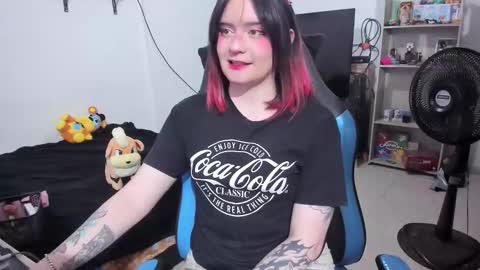 Geek Nicole    im Neeko UwU online show from February 21, 6:52 pm