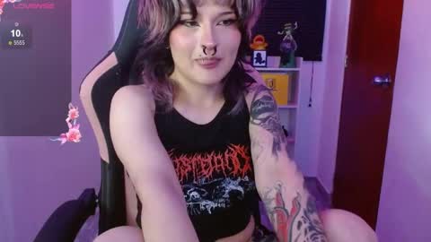 Neena Nyx online show from April 14, 12:11 am