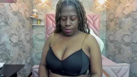 Snapshot of neffertiry_ebonny chatting on September 17, 6:17 pm Nefer online show from September 17, 6:17 pm