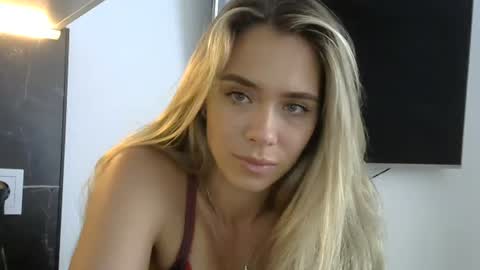 nelly_fortu online show from June 24, 11:42 am