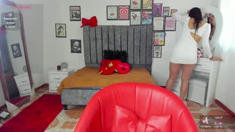 nenitaa_ online show from May 24, 11:31 am