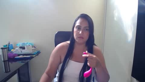 Snapshot of neny445 chatting on February 22, 2:06 pm kelly lopez online show from February 22, 2:06 pm